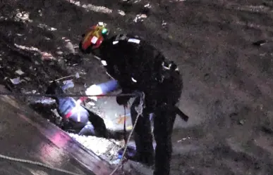 Así fue el rescate de un perro en arroyo El Obispo en San Pedro Garza García