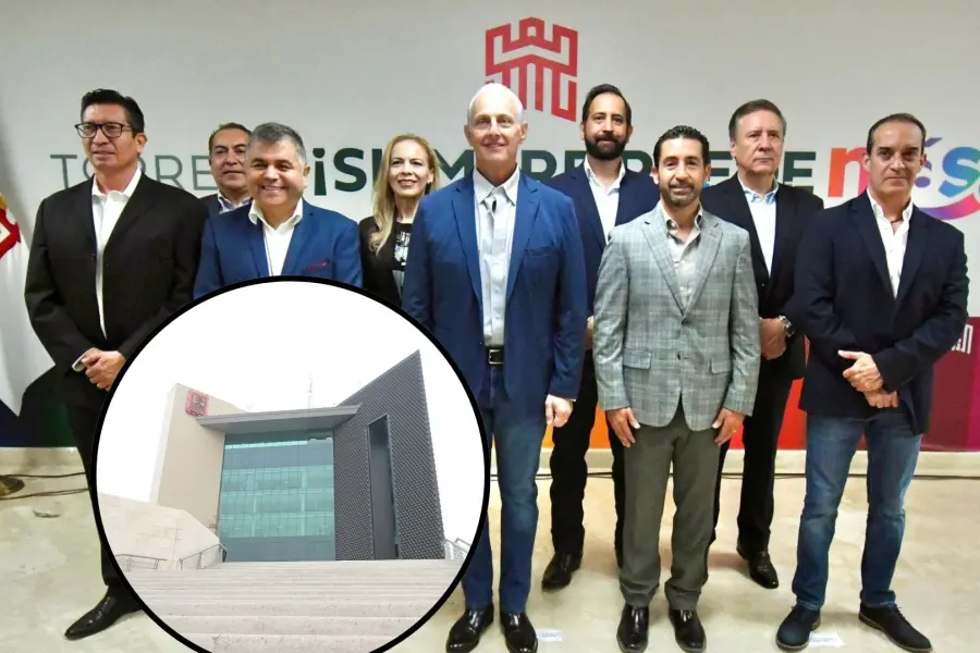 Román Cepeda entrega nuevos nombramientos de funcionarios en Torreón