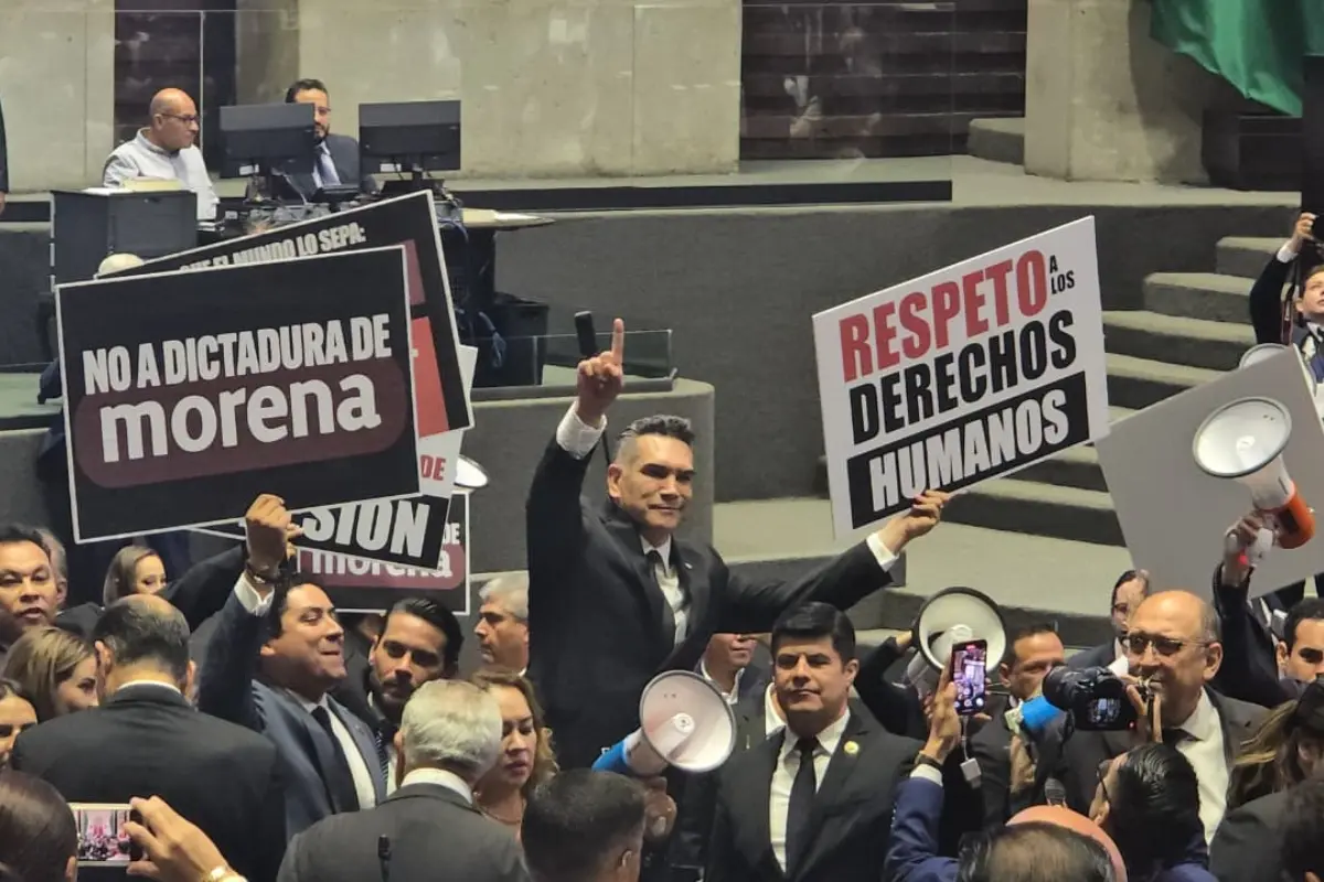 Alejandro Alito Moreno en el Senado de la República Foto: Mario Flores