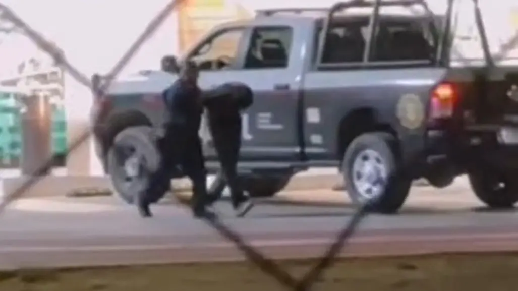 VIDEO | Policía detiene a sujeto tras intento de robo con violencia en Escobedo