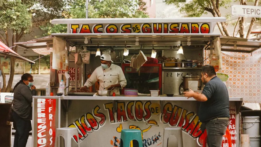 Hombre muere comiendo taquitos en Toluca; esta es la causa que puede pasarle a cualquiera