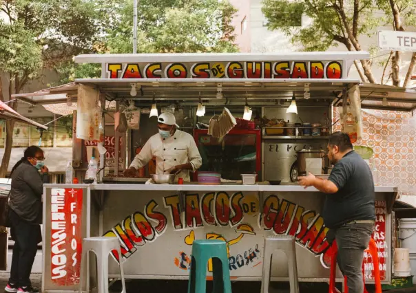 Hombre muere comiendo taquitos en Toluca; esta es la causa que puede pasarle a cualquiera