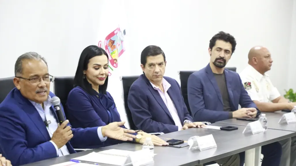 Andrés Mijes impulsa movilidad sostenible con nuevas rutas y transporte seguro en Escobedo