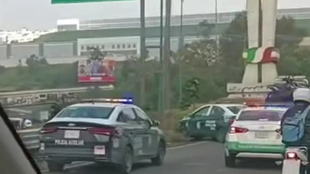 Ataque a vehículo de carga en la México-Querétaro deja custodio lesionado