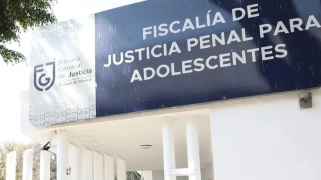 Mujer muere en Fiscalía de la CDMX mientras esperaba a su hija detenida por robo