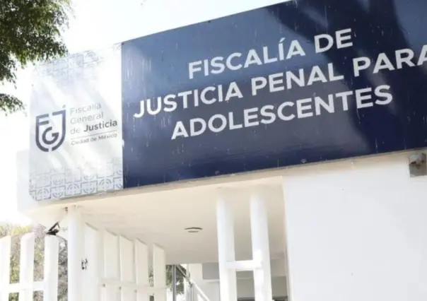 Mujer muere en Fiscalía de la CDMX mientras esperaba a su hija detenida por robo