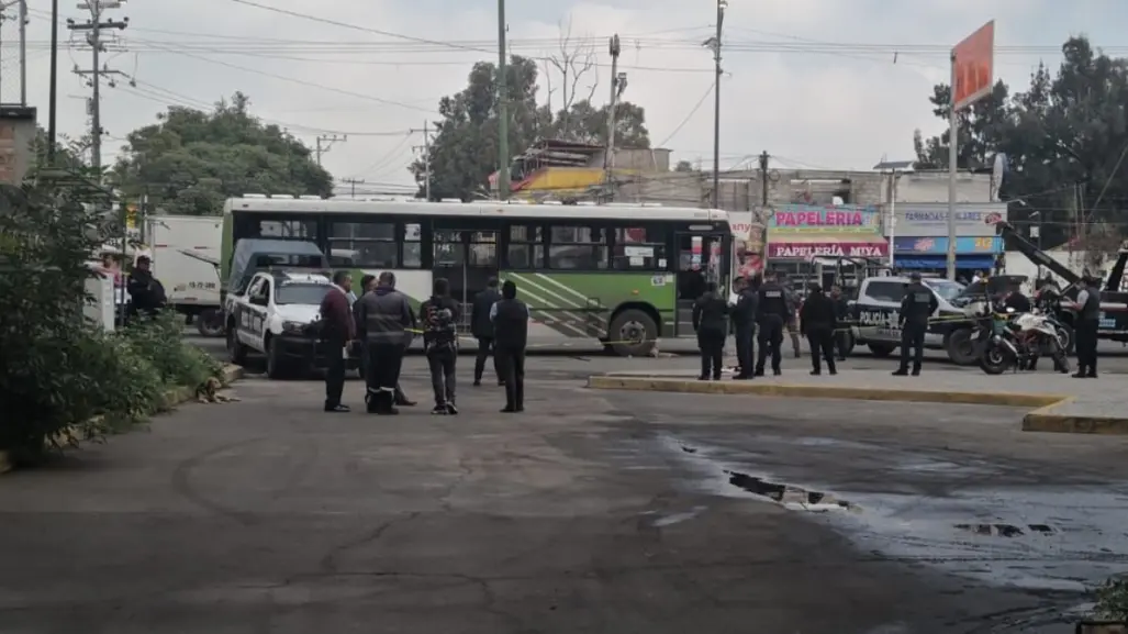 Abuelita muere tras ser arrollada por camión RTP en los límites de CDMX con Edomex