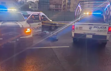 Muere policía auxiliar de CDMX tras derrapar su motocicleta en Viaducto