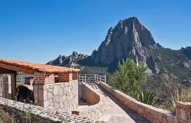 Conoce Bernal desde Edomex: ¿cómo llegar al tercer monolito más imponente del mundo desde Toluca?