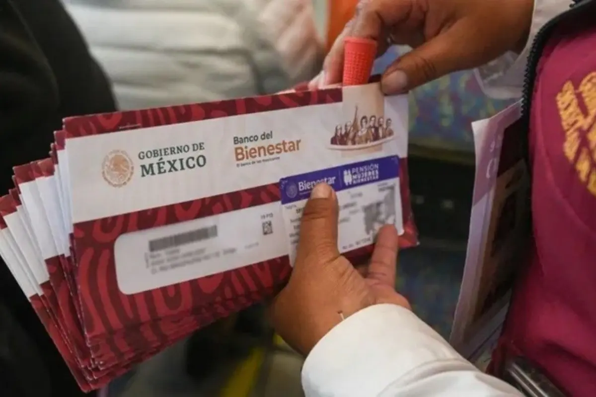 Durante esta jornada, se entregarán mil 301 tarjetas del Banco del Bienestar a beneficiarias de Mujeres Bienestar y mil 520 tarjetas para el programa Pensión de Adultos Mayores./Foto: Piedras Negras en la Red