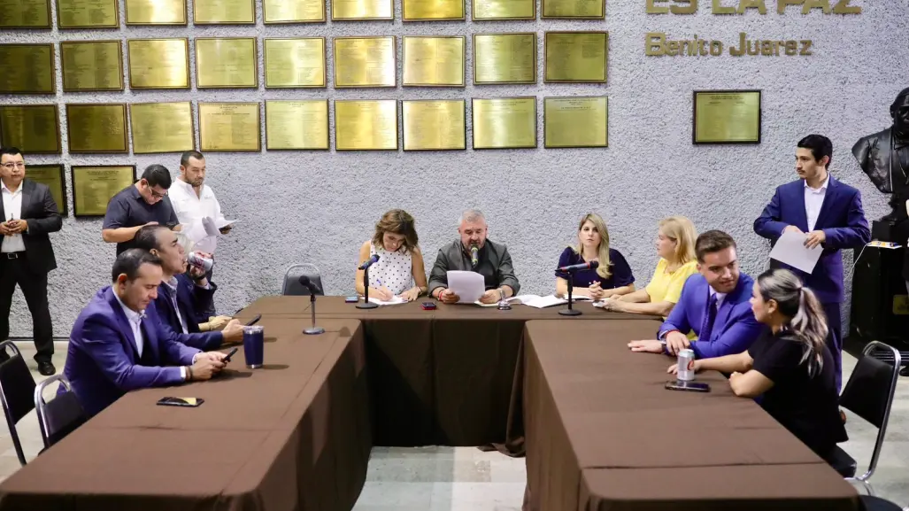Aprueba Congreso de Nuevo León renuncia de Magistrado Roberto Rodríguez Garza como presidente del TJA