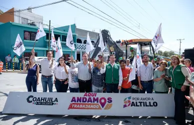 Javier Díaz arranca trabajos de pavimentación en colonia Valle de las Flores Popular en Saltillo