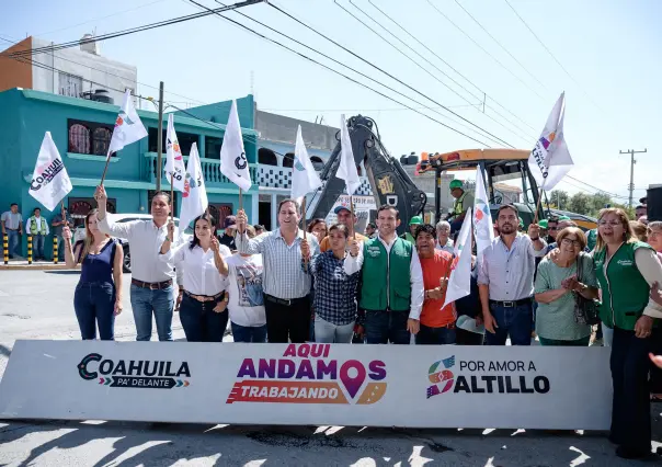 Javier Díaz arranca trabajos de pavimentación en colonia Valle de las Flores Popular en Saltillo