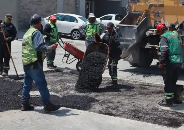 Saltillo: Reparan calle de Rayón tras desbordamiento de canal pluvial