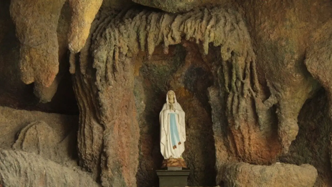 ¿Dónde se encuentra la iglesia de Nuestra Señora de Lourdes?. Foto: Carmen López