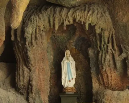 Descubre la iglesia con gruta artificial escondida en el centro de Mérida