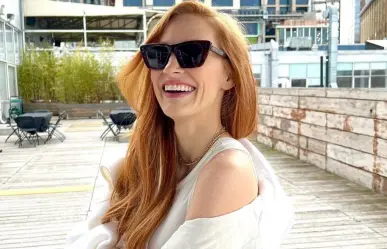 Jessica Chastain es reconocida con su estrella en el Paseo de la Fama de Hollywood