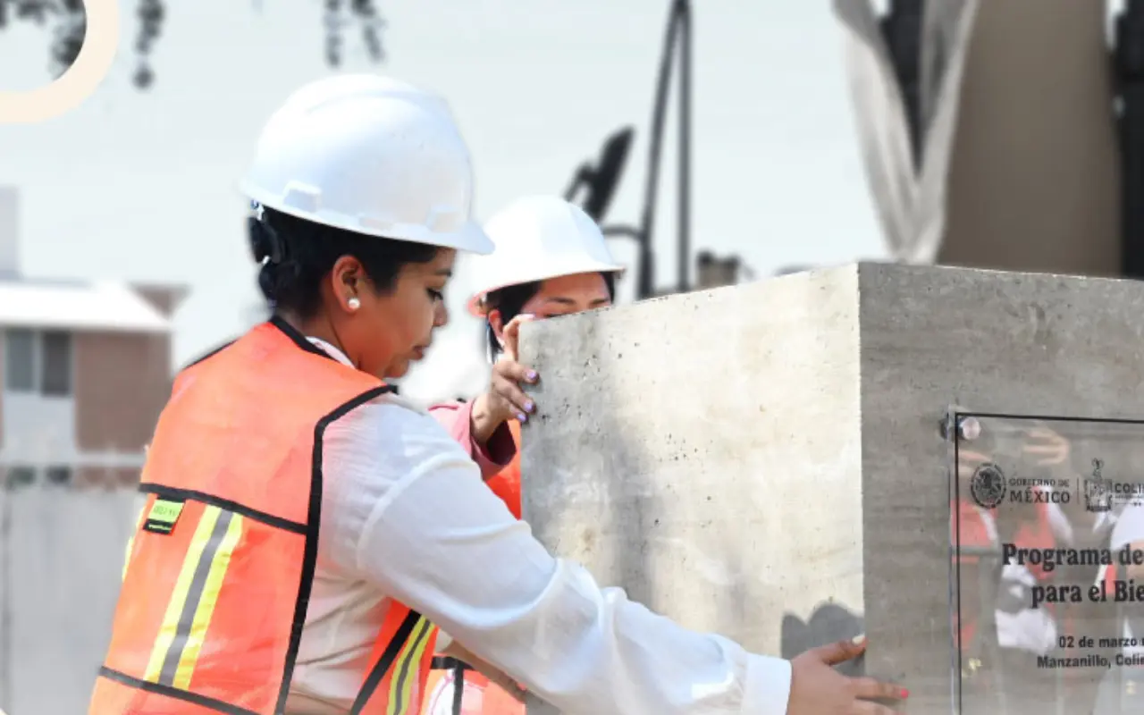 Trabajadoras en una obra. Foto: X (@STPS_mx)