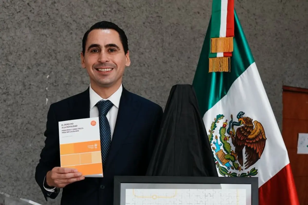 Luis Susarrey, presentó su libro “El Derecho a la Movilidad/Foto: Cortesía