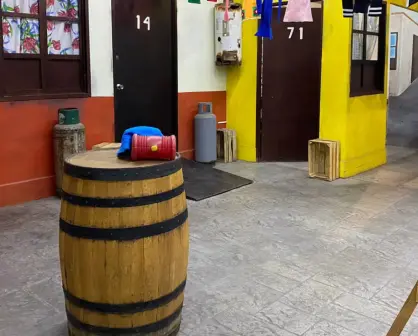 Este negocio local de Tampico recrea la vecindad del chavo y vende antojitos mexicanos