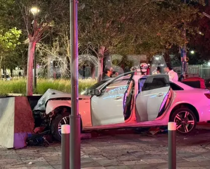Choque en avenida Garza Sada deja a mujer lesionada