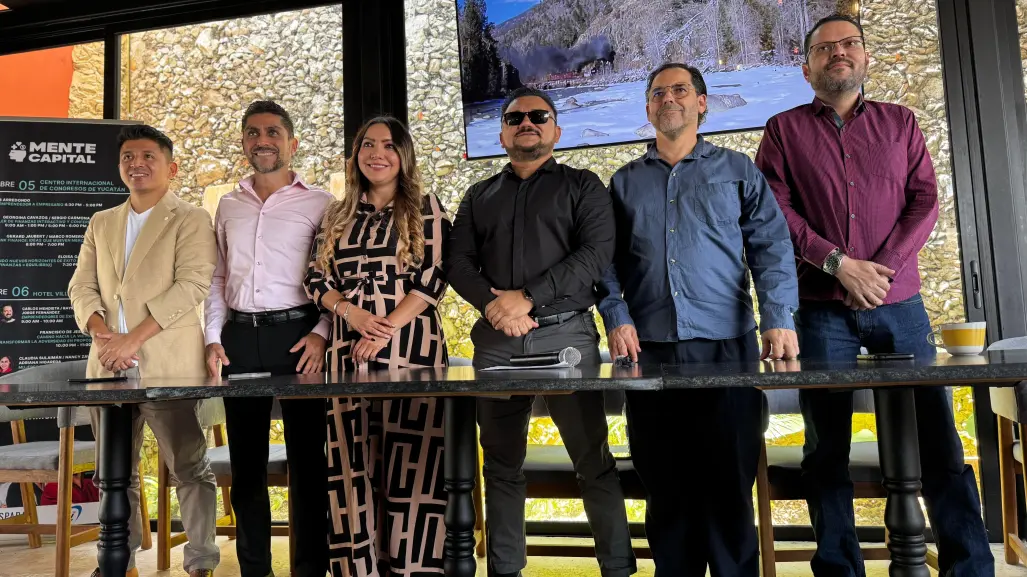 Presentan a conferencistas del Congreso de Educación Financiera en Yucatán
