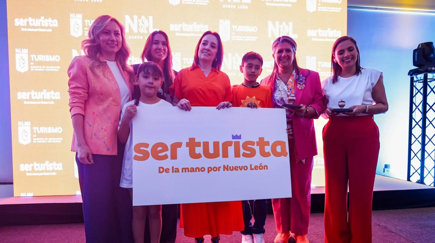 Desde su creación, la estrategia ha ofrecido experiencias turísticas, culturales y deportivas a niñas, niños, adolescentes, adultos mayores y personas con discapacidad. Foto: Secretaría de Turismo de Nuevo León.