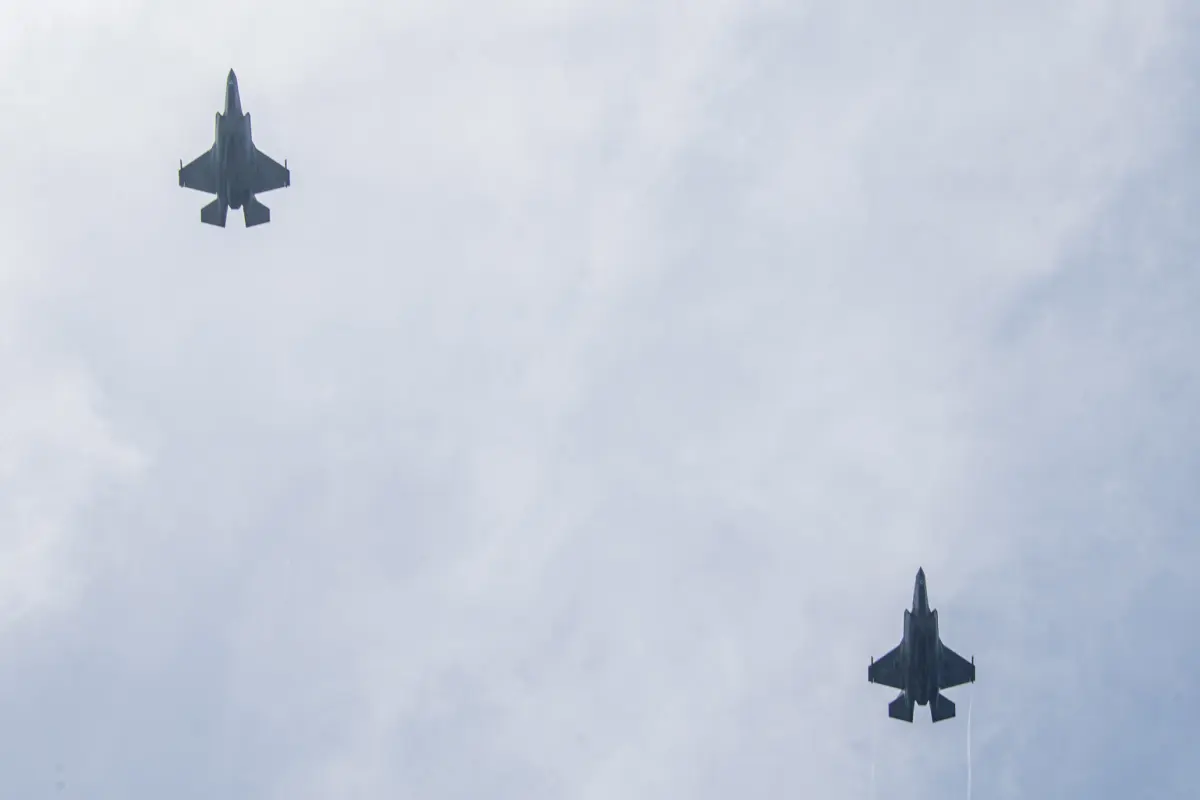 Aviones sobrevolando en el Pacífico Foto: X(Twitter) @DeptofDefense