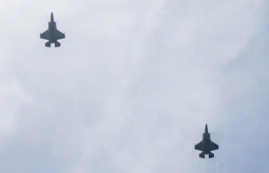 Departamento de Defensa de EU confirma presencia de aeronaves venezolanas en aguas internacionales