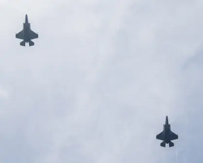 Departamento de Defensa de EU confirma presencia de aeronaves venezolanas en aguas internacionales