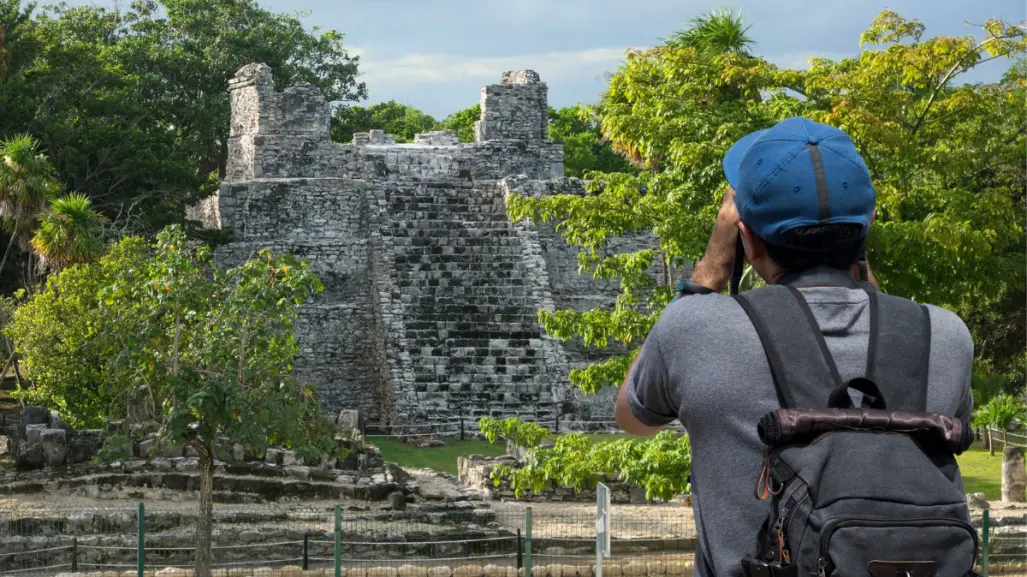 Así es El Castillo de El Meco, la pirámide maya frente a Isla Mujeres