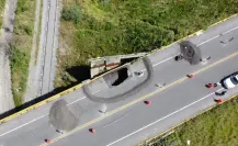 Lluvia abre socavón en Puebla y familias pierden vuelos