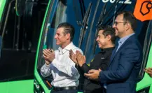 Miguel Flores garantiza transporte eficiente con nuevos camiones en Nuevo León