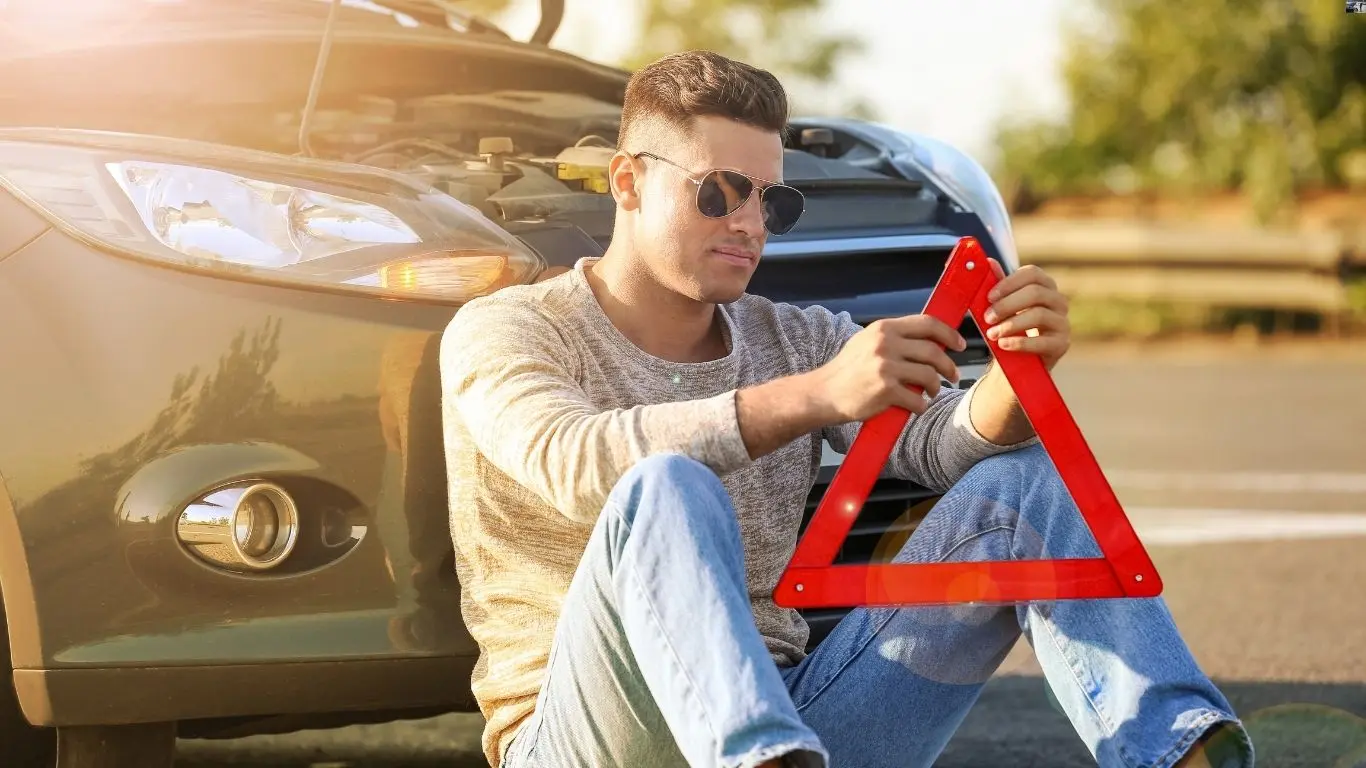 ¿Qué otros números puedo usar para asistencia vial en carretera?. Foto: Canva