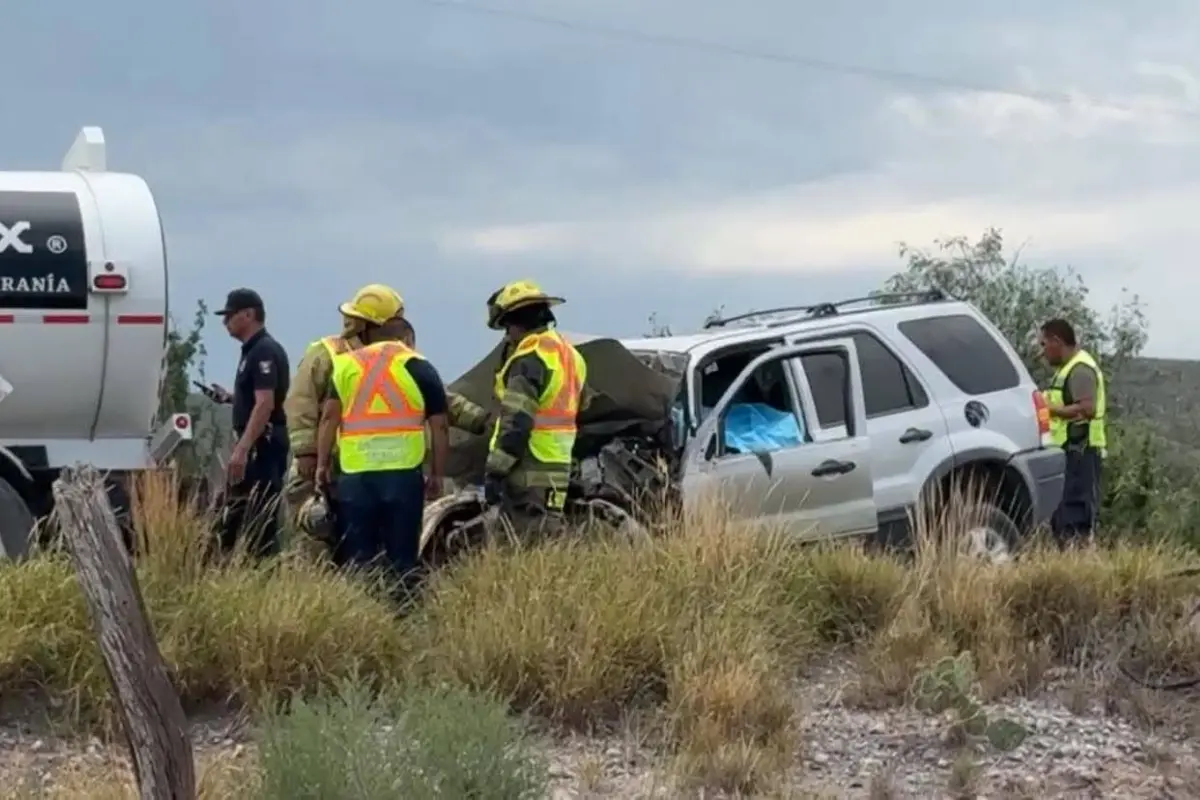 Las autoridades mantienen cerrada la circulación en la vialidad mientras se llevan a cabo los peritajes, e hicieron un llamado a los automovilistas a utilizar vías alternas y conducir con precaución./ Foto: Claudia Catillo - NOTI RAMOS (Reporte Ciudadano)