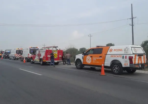Choque entre vehículos de carga provoca movilización en Escobedo
