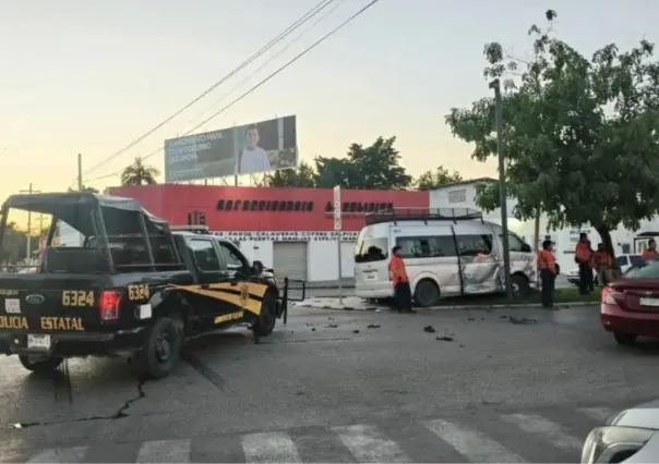Accidente en la avenida Itzáes: choque entre unidad de la SSP y camioneta de transporte en Mérida
