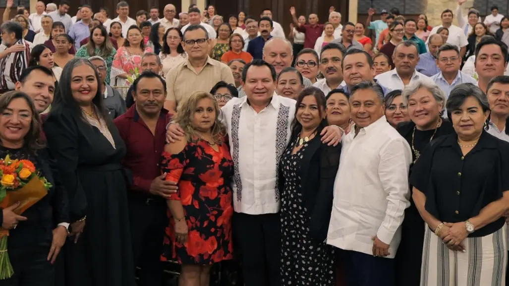 Gobierno de Yucatán anuncia nuevos apoyos a docentes en Yucatán