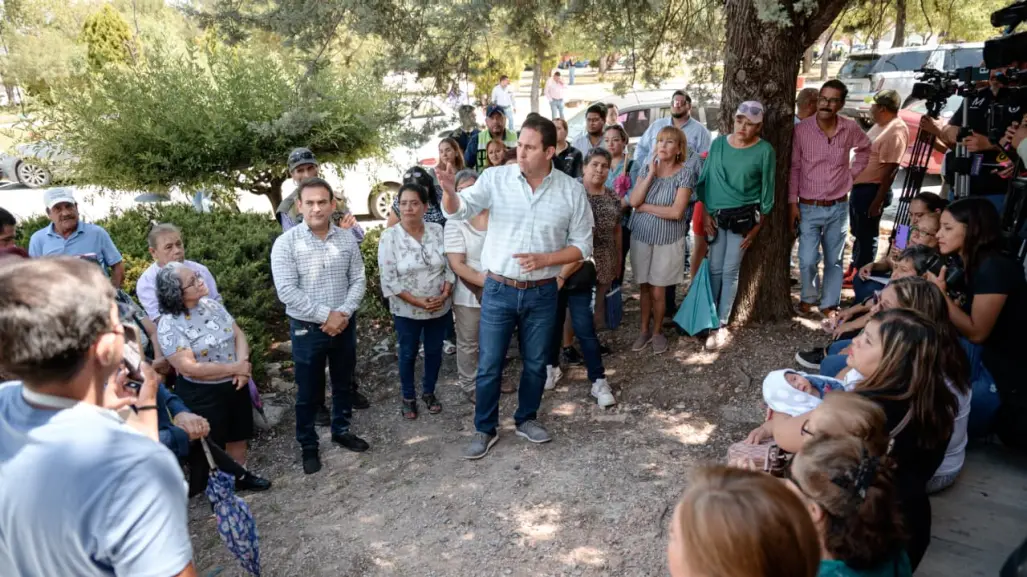 Javier Díaz lleva programa "Aquí Andamos" a Lomas de Lourdes en Saltillo
