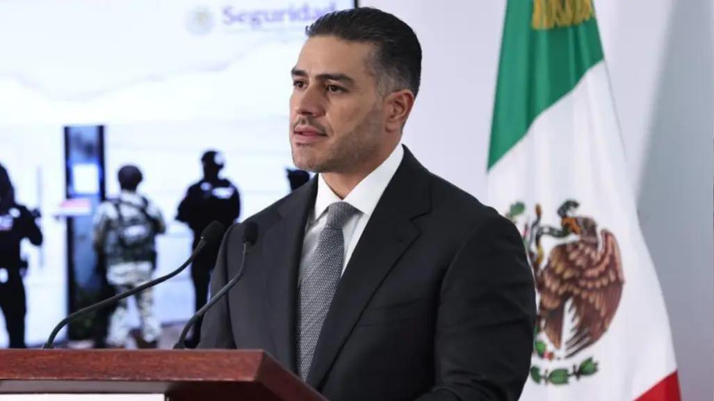 Detienen a directivos de empresas por participación en mercado ilícito de combustible