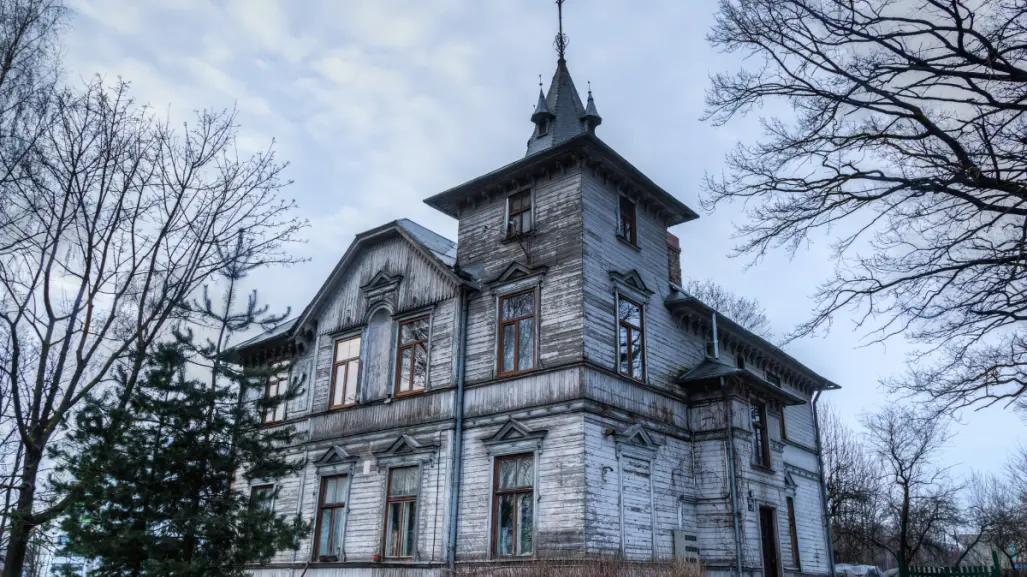 Explora una casa embrujada de 400 años en CDMX con este recorrido del Tour Insólito