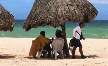 Yucatán levanta la veda por marea roja y actualiza semáforo sanitario en la costa
