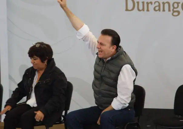 Soy Claudista, le dice Esteban Villegas a Claudia Sheinbaum en su gira por Durango