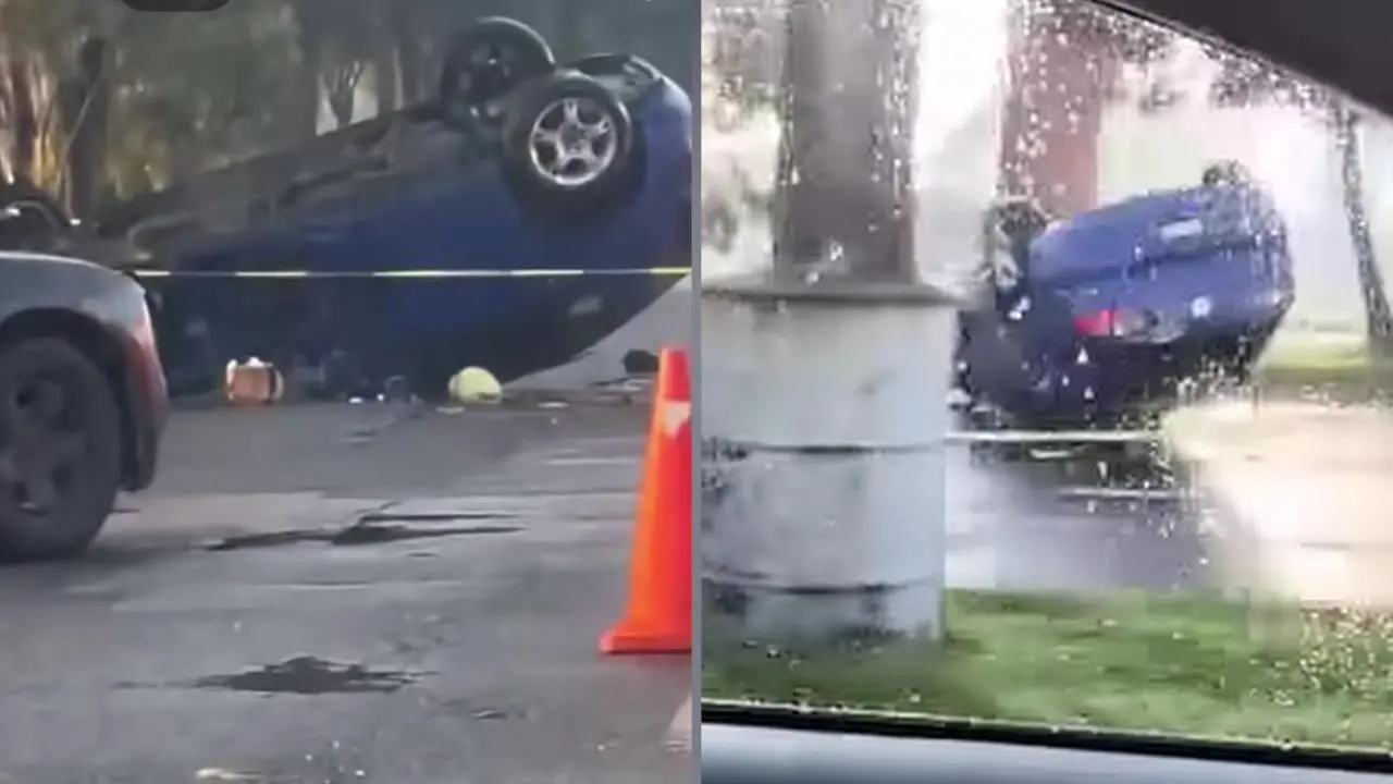Automóvil termina volcado frente al C5 en Toluca: conductor pierde la vida. Foto: Valle de Toluca Online