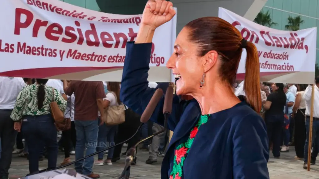 Con batucada y letreros de apoyo recibe Ciudad Victoria a Claudia Sheinbaum