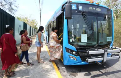 Gobernador de Yucatán anuncia aportación de 75 millones de pesos para reforzar el transporte público