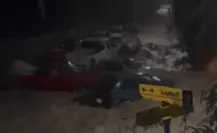 Autos arrastrados, rescates de personas y caos vial dejan las lluvias en Nuevo León