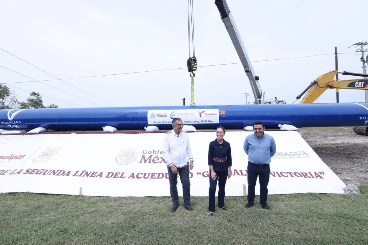 Previo al informe que la presidenta de México rindió en Ciudad Victoria, supervisó la construcción de la segunda línea del acueducto Guadalupe Victoria. Foto: Carlos García