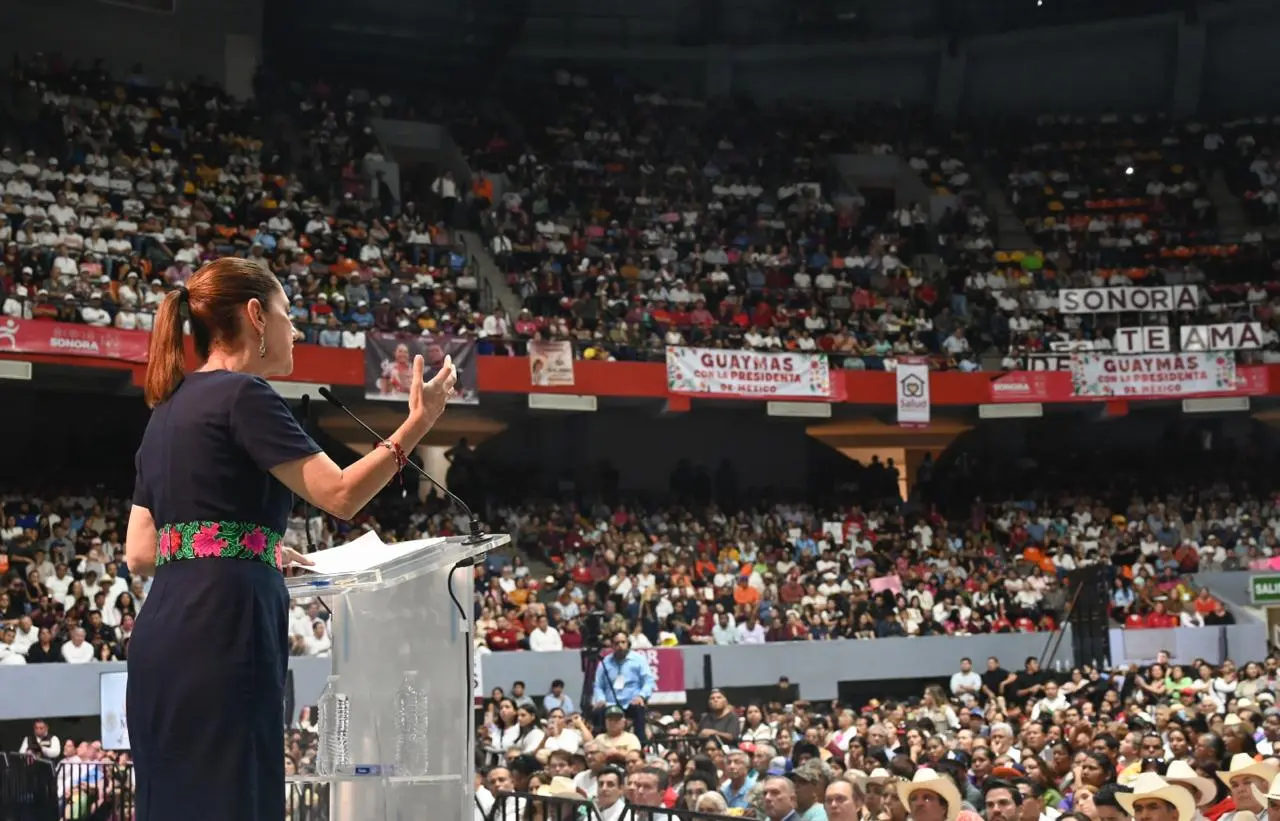 Claudia Sheinbaum recorre nueve estados y presenta logros de su gobierno ante más de 150 mil personas. Foto: Gobierno de México