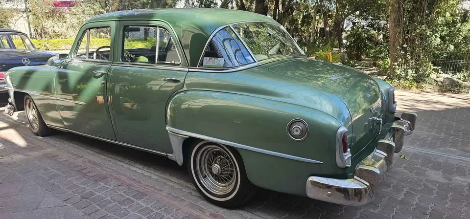 El increíble auto de hace 75 años que venden en Durango por Marketplace